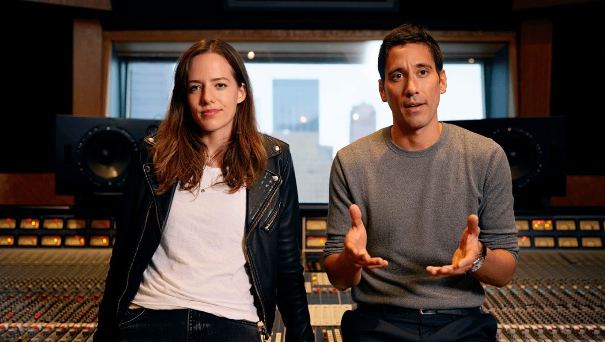 'So fun' Gracie Abrams and beau Paul Mescal co-write song for her new album