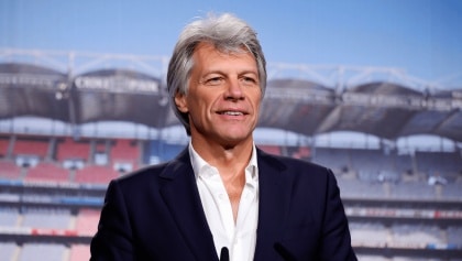 NEW YORK, NEW YORK - JULY 21: (Exclusive Coverage) Jon Bon Jovi performs onstage during Bon Jovi